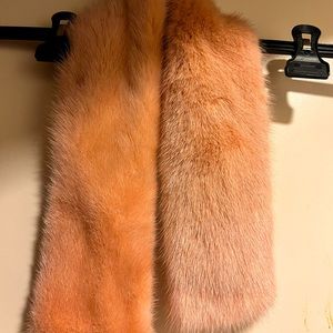 KARL LAGERFELD PARIS $750 sold out  100% REALMINK
FUR
FURORIGIN:fINLAND
